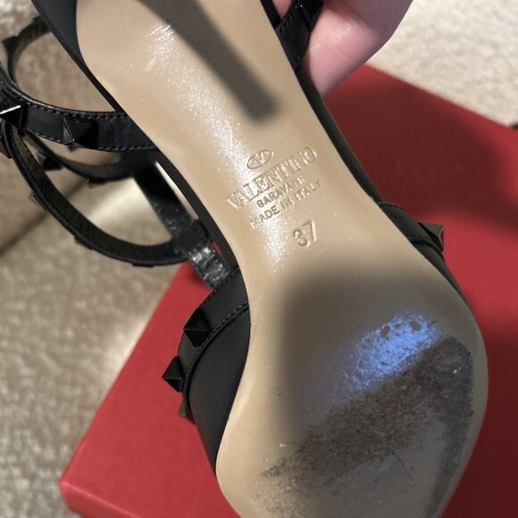 Valentino Garavani Women's Black Rockstud Cage Pointed Toe Pumps - Picture 12 of 13